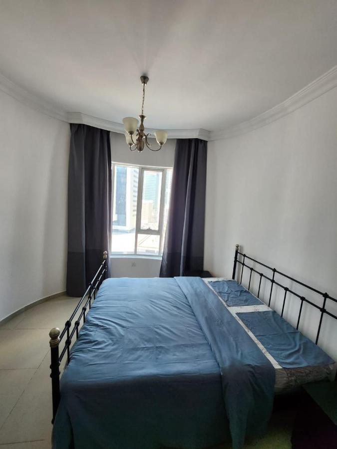 Furnished Studio Apartment Near Business Bay Metro Station Dubai Exterior foto