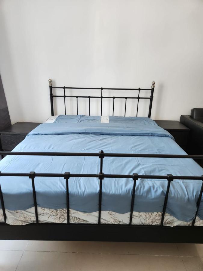 Furnished Studio Apartment Near Business Bay Metro Station Dubai Exterior foto